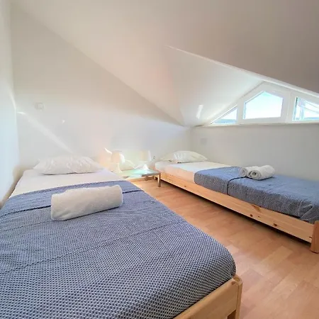 Apartment Ria New *