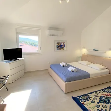 Ria New Apartment *